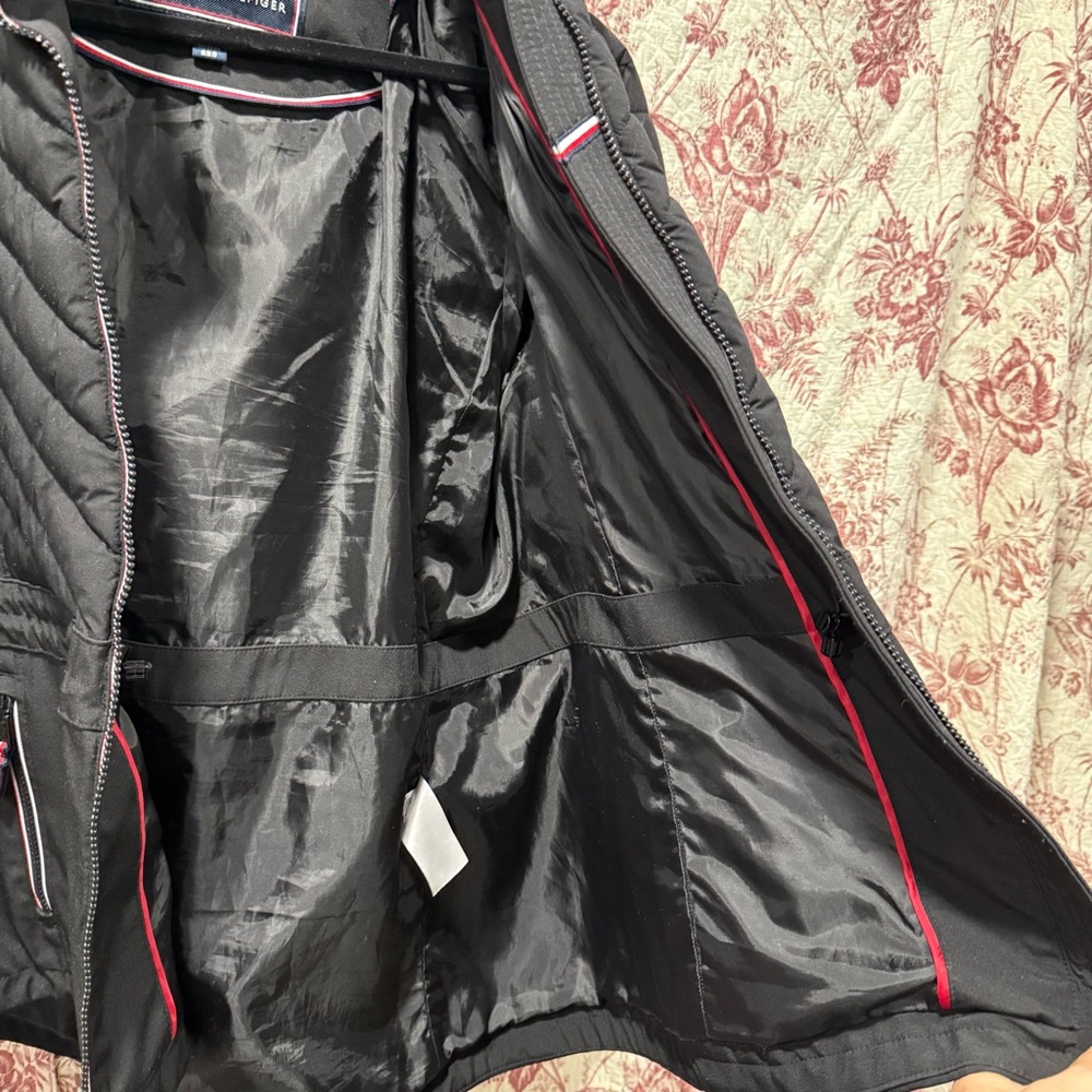 Tommy Hilfiger Black Hooded Puffer Jacket Women’s XXL Logo Sleeves - Picture 11 of 11